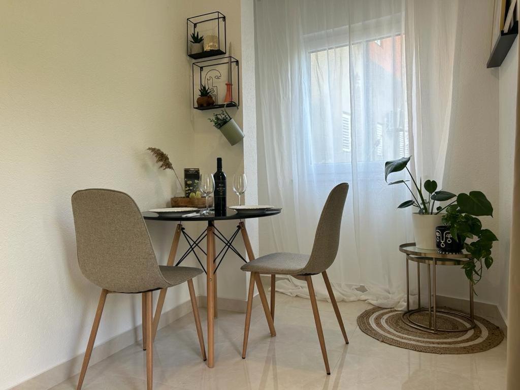 Apartments Niko, Near Beach, Free Parking, Wi-Fi Tucepi Luaran gambar